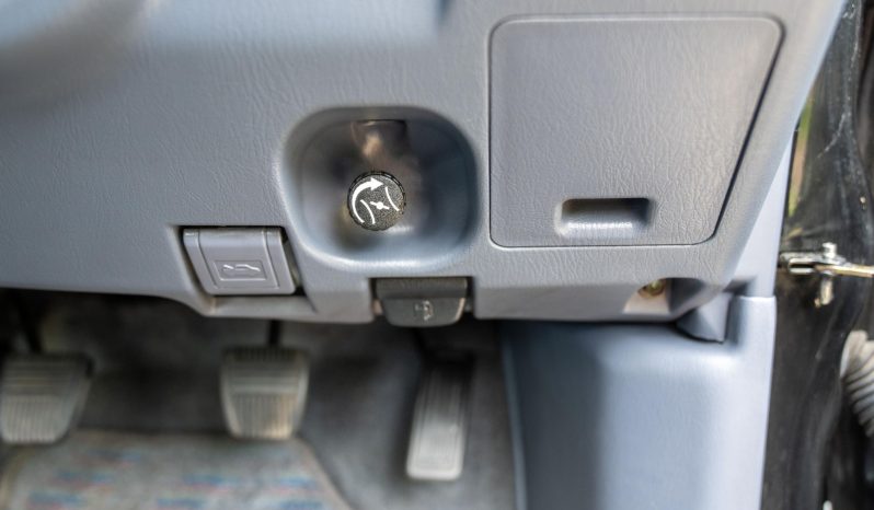 Toyota Hilux 2000 full