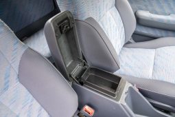 Toyota Hilux 2000 full