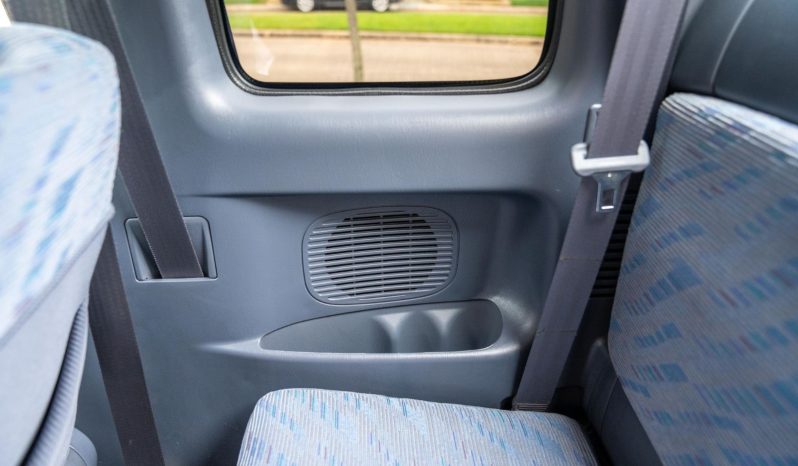 Toyota Hilux 2000 full