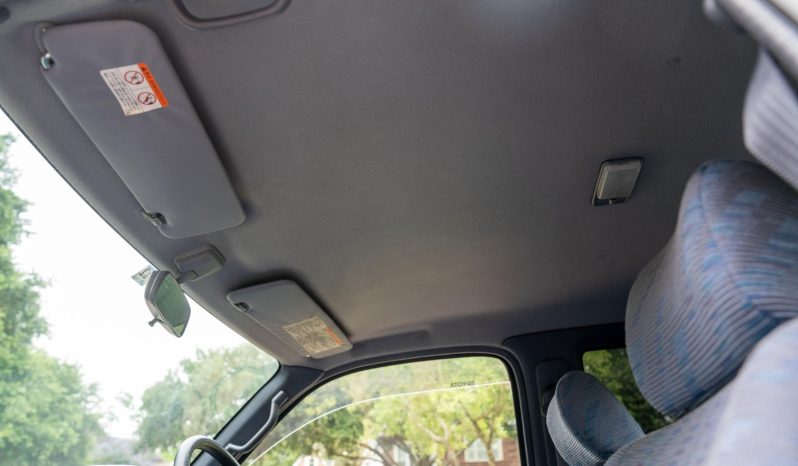 Toyota Hilux 2000 full