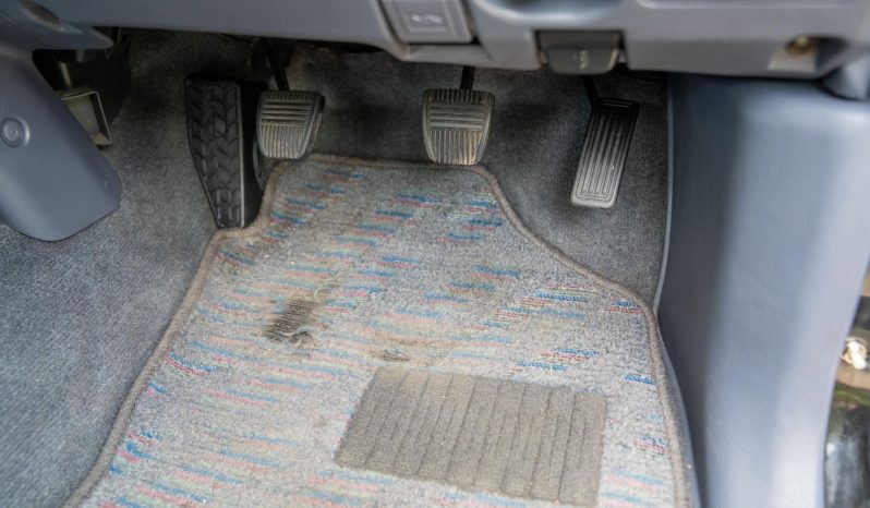 Toyota Hilux 2000 full