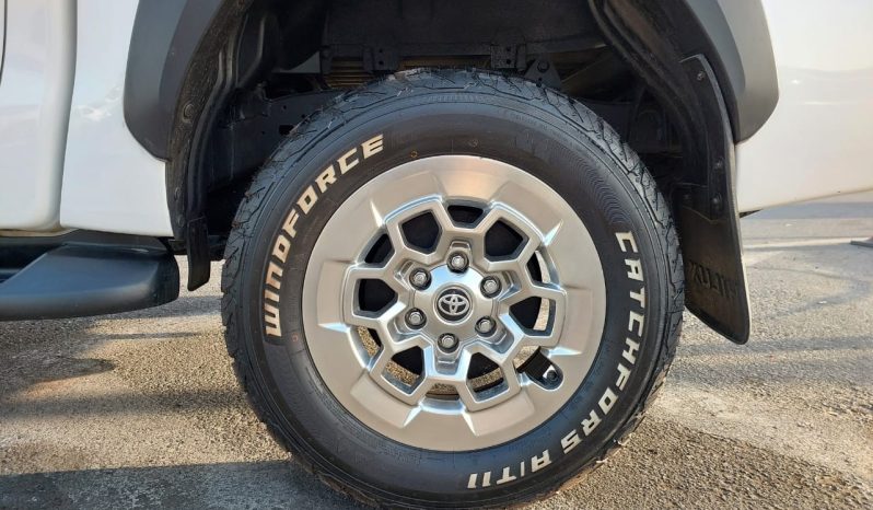 Toyota Hilux Double cab ( 1GD ) 2016 full