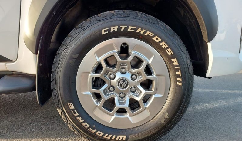 Toyota Hilux Double cab ( 1GD ) 2016 full