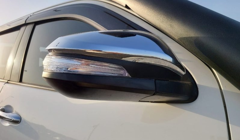 Toyota Hilux Double cab ( 1GD ) 2016 full