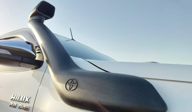 Toyota Hilux Double cab ( 1GD ) 2016 full