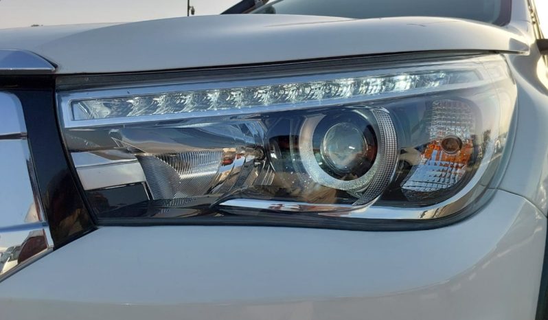 Toyota Hilux Double cab ( 1GD ) 2016 full