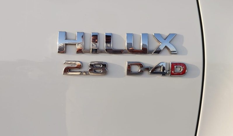 Toyota Hilux Double cab ( 1GD ) 2016 full