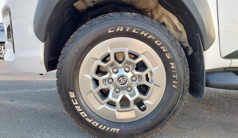 Toyota Hilux Double cab ( 1GD ) 2016 full