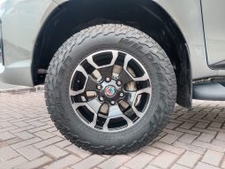 Toyota Hilux SR5 ( 1GD ) 2016 full