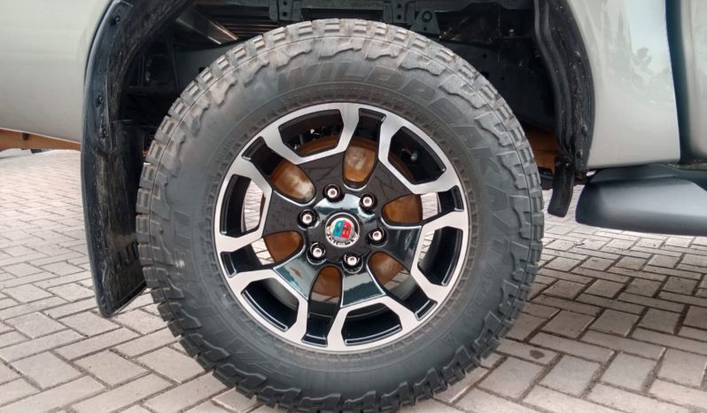 Toyota Hilux SR5 ( 1GD ) 2016 full