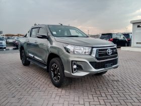 Toyota Hilux SR5 ( 1GD ) 2016