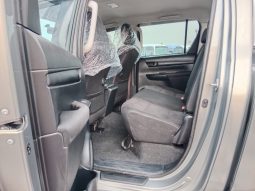 Toyota Hilux SR5 ( 1GD ) 2016 full