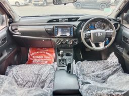 Toyota Hilux SR5 ( 1GD ) 2016 full