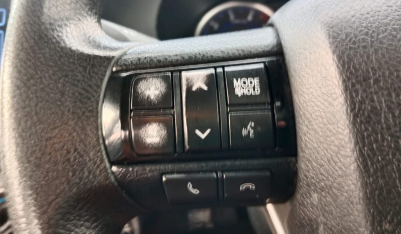 Toyota Hilux SR5 ( 1GD ) 2016 full