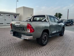 Toyota Hilux SR5 ( 1GD ) 2016 full