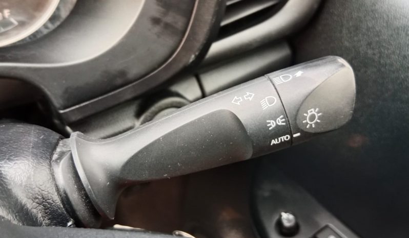 Toyota Hilux SR5 ( 1GD ) 2016 full