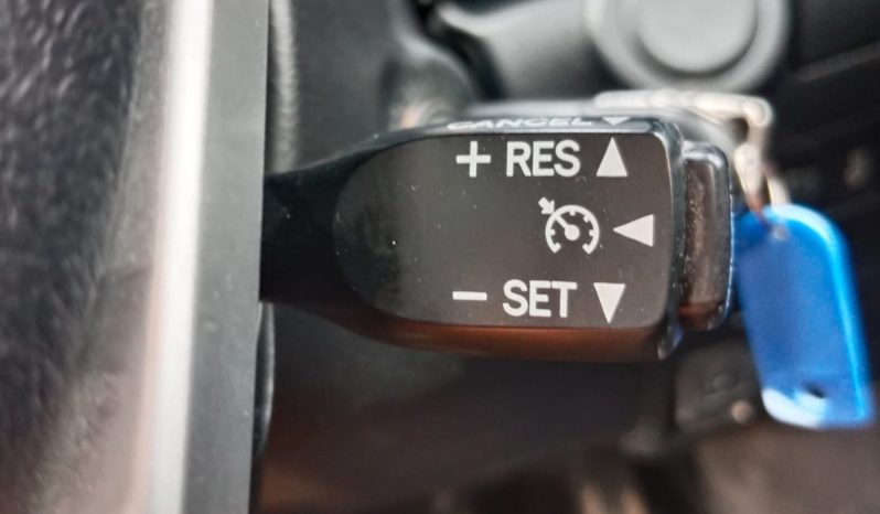 Toyota Hilux SR5 ( 1GD ) 2016 full