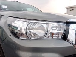 Toyota Hilux SR5 ( 1GD ) 2016 full