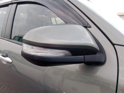 Toyota Hilux SR5 ( 1GD ) 2016 full