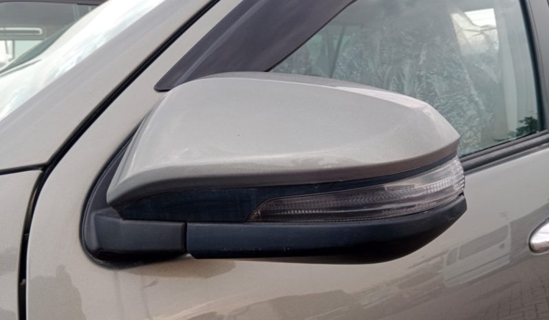 Toyota Hilux SR5 ( 1GD ) 2016 full