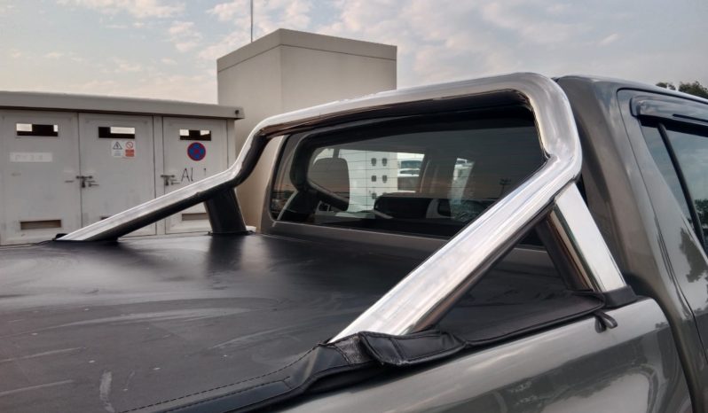 Toyota Hilux SR5 ( 1GD ) 2016 full