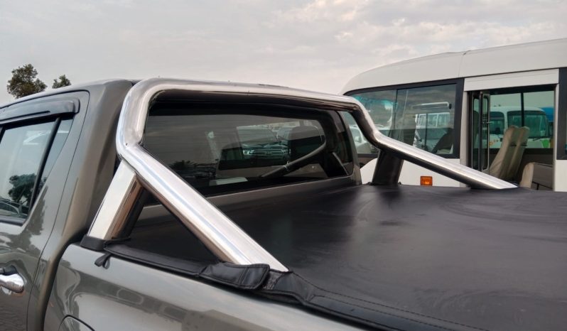 Toyota Hilux SR5 ( 1GD ) 2016 full