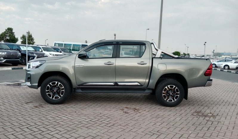 Toyota Hilux SR5 ( 1GD ) 2016 full