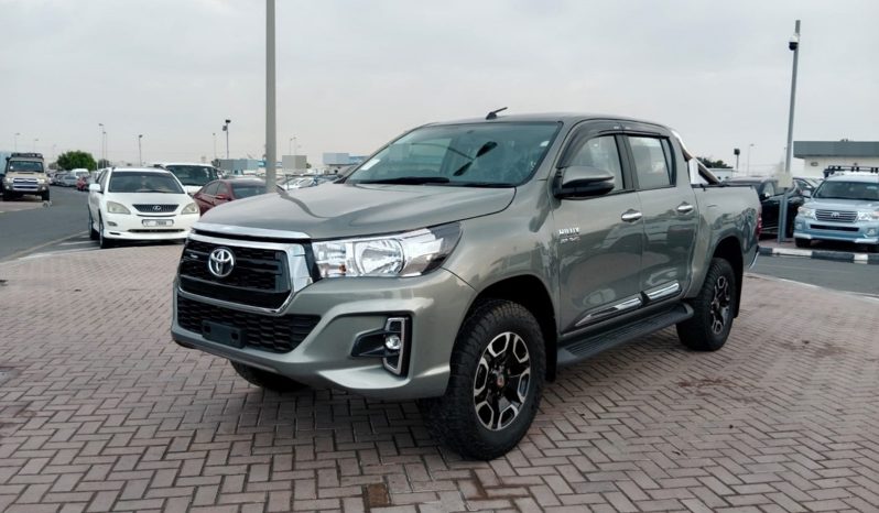 Toyota Hilux SR5 ( 1GD ) 2016 full