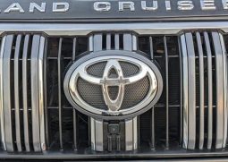 Toyota Land cruiser Prado TX-L 2010 full