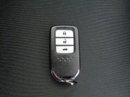 Honda Grace Hybrid EX 2016 full