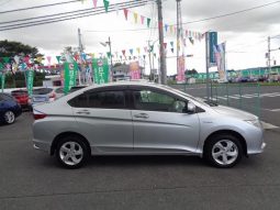 Honda Grace Hybrid EX 2016 full