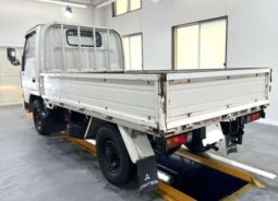MitsubishiI Fuso Canter Guts ( 1.5 tons ) full