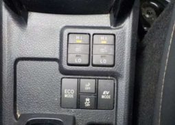 Toyota Corolla Fieleder HV G WxB 2017 full