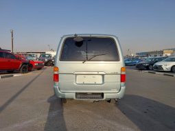 Toyota Hiace Van 2002 full