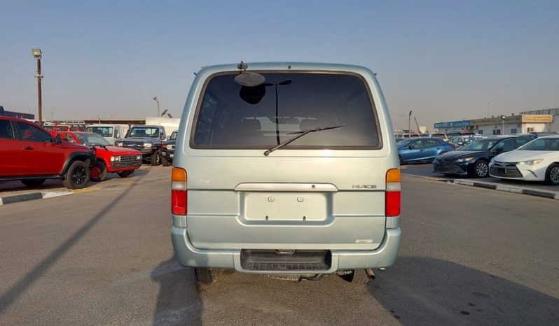 Toyota Hiace Van 2002 full