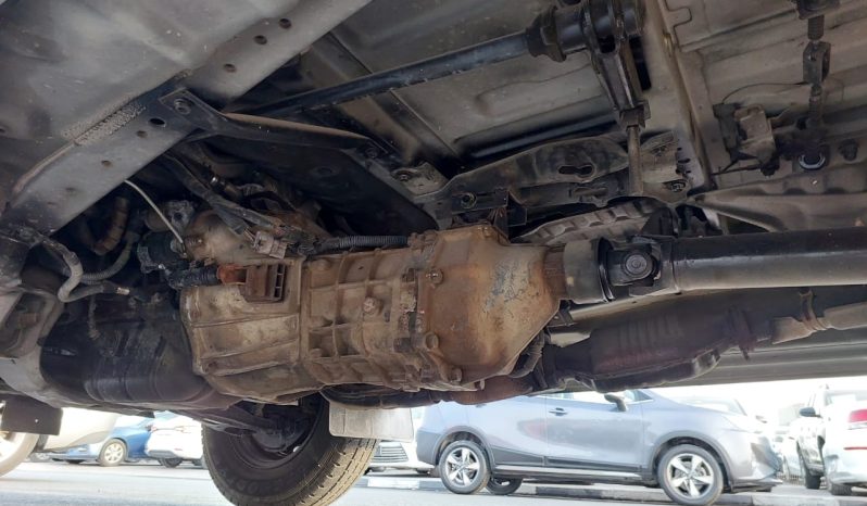 Toyota Hiace Van 2002 full