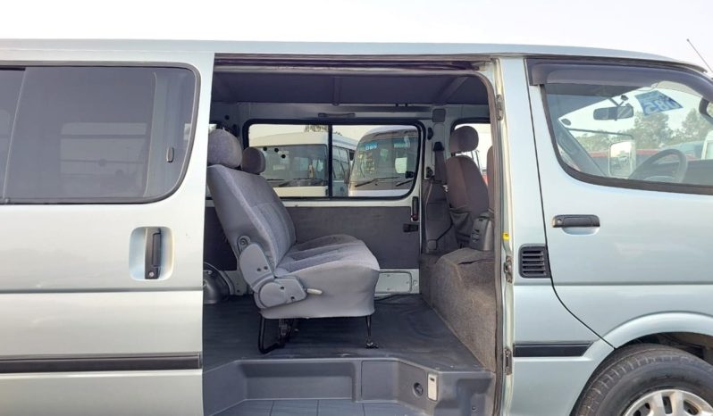Toyota Hiace Van 2002 full