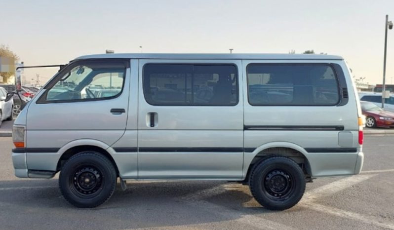 Toyota Hiace Van 2002 full