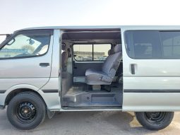 Toyota Hiace Van 2002 full
