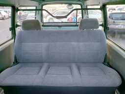 Toyota Hiace Van 2002 full