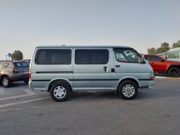 Toyota Hiace Van 2002 full