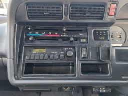 Toyota Hiace Van 2002 full