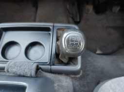 Toyota Hiace Van 2002 full