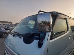 Toyota Hiace Van 2002 full