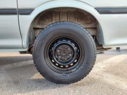 Toyota Hiace Van 2002 full