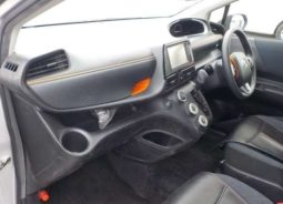 Toyota Sienta X 2016 full