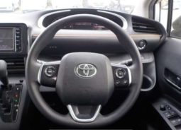 Toyota Sienta X 2016 full