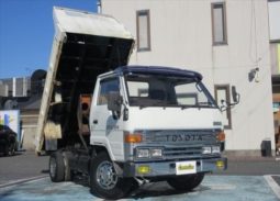 Toyota Dyna 2t Dump Truck 1990 full