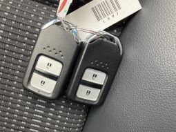 Honda Vezel Hybrid Z 2013 full