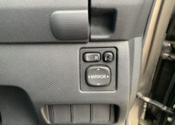 Toyota Ractis 2006 full